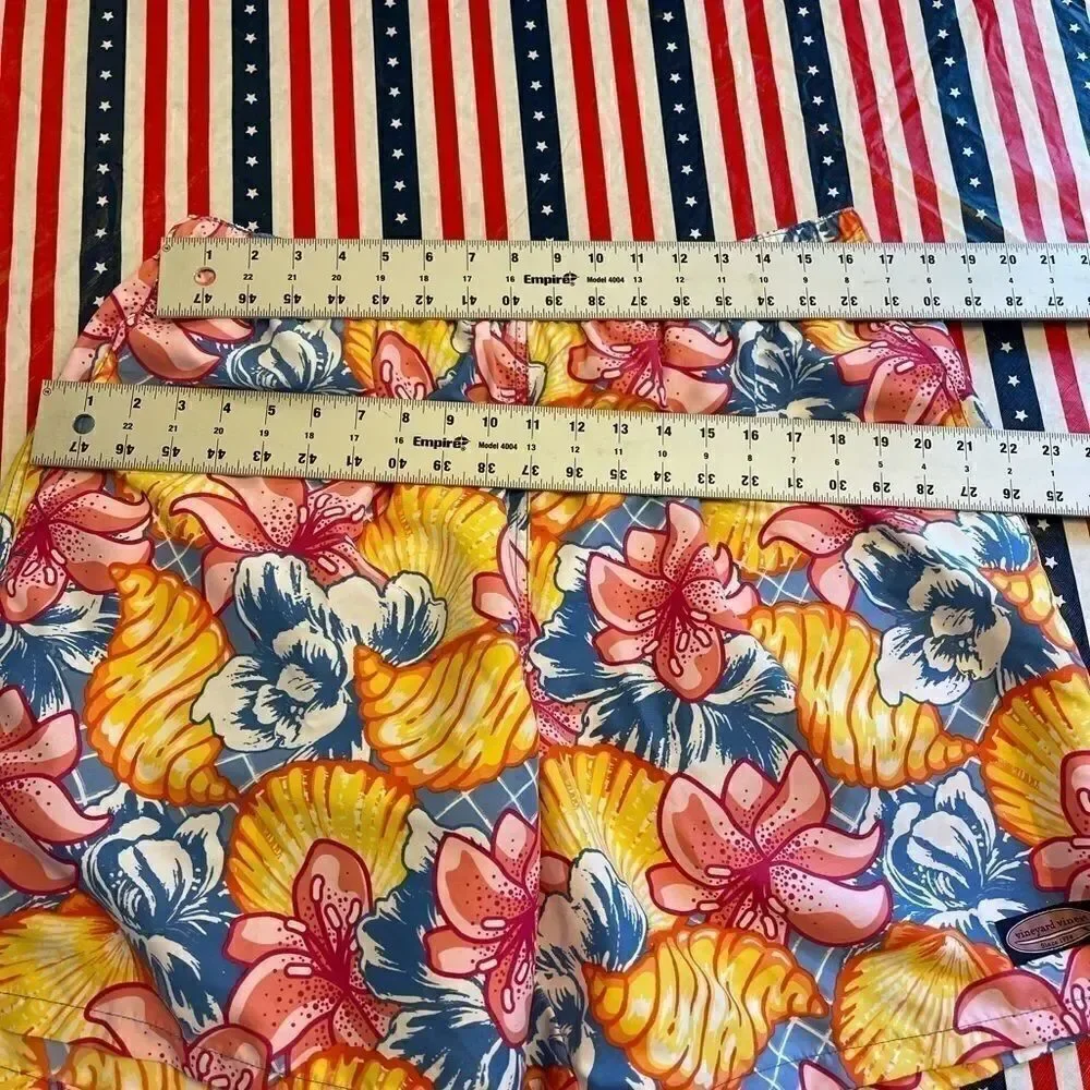 Vineyard Vines Tropical Shell Swim Trunks Size XL